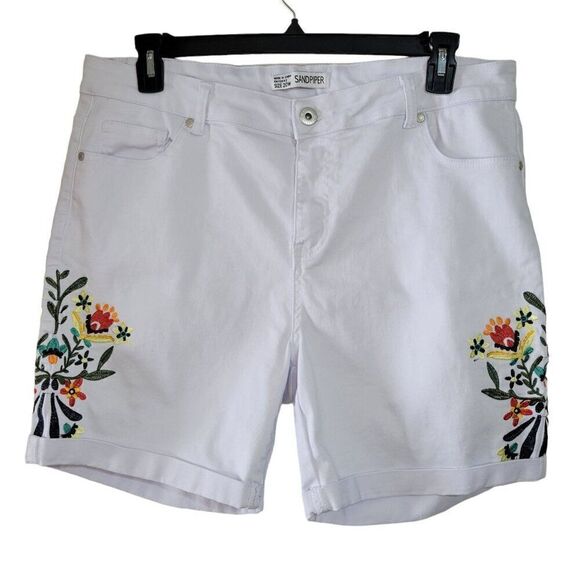 Sandpiper White Denim Embroidered Shorts (Size 20W) - Picture 1 of 4